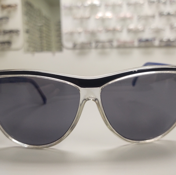 Vintage Foster Grant sunglasses - Picture 4 of 8